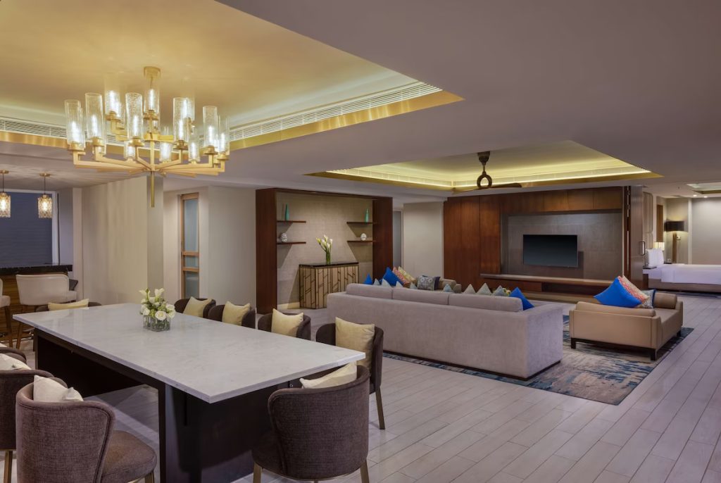 16256-147492-f75245204_4k