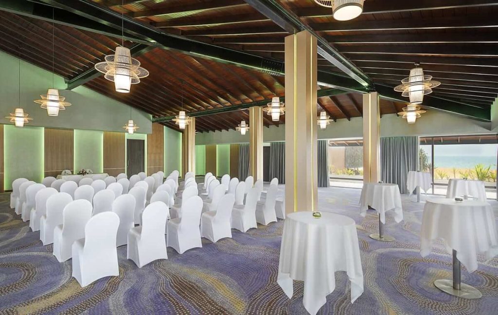 avani_kalutara_resort_ballroom_ganga_theatre_set_up_1200x760